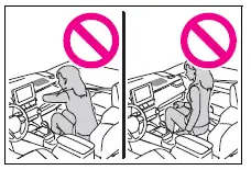 Enfant placé trop près du coussin gonflable du passager avant