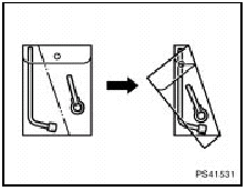 Position the tools as shown in the illustration.